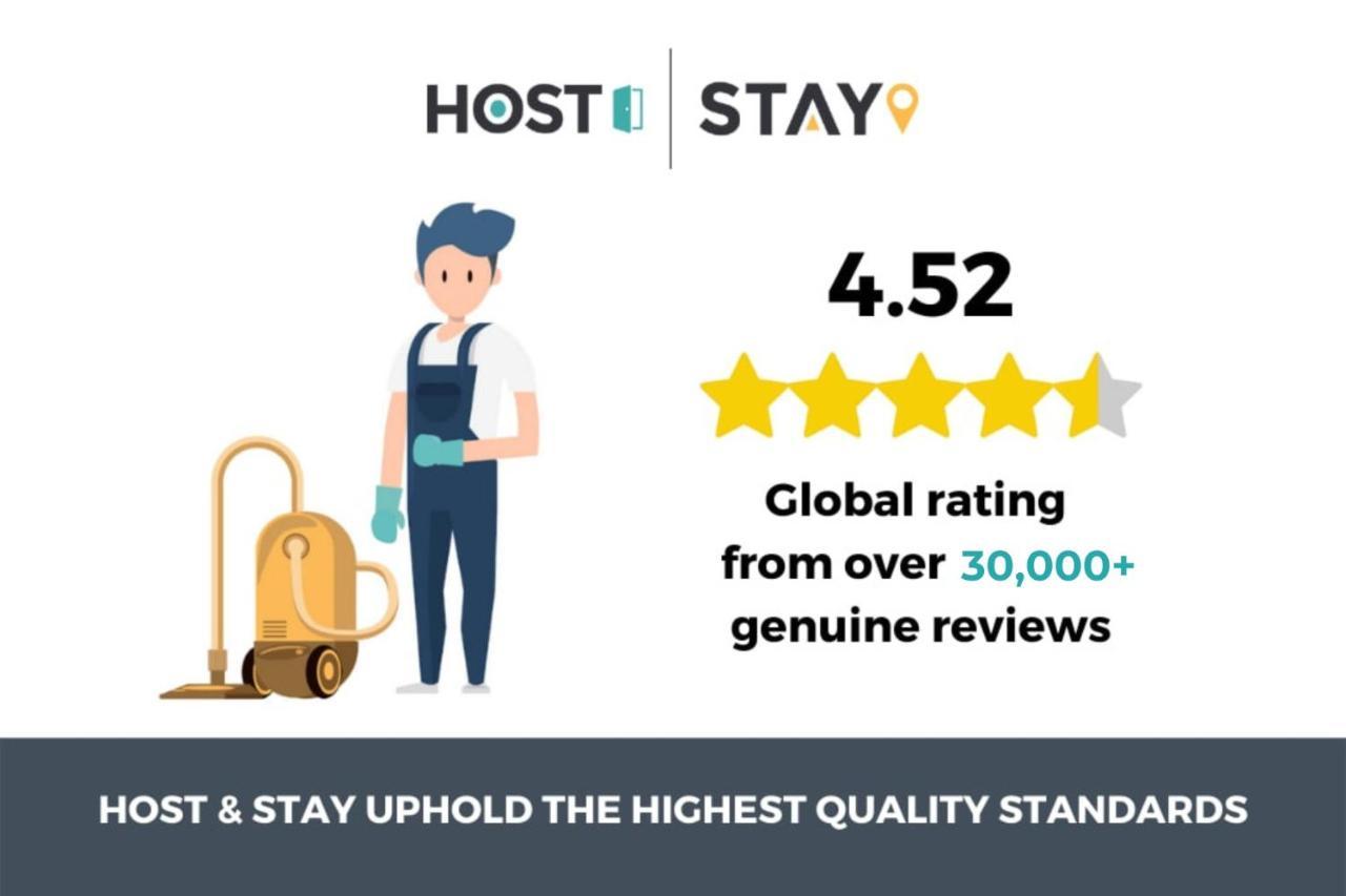 Host & Stay - Spyglass 1708 Уитби Екстериор снимка